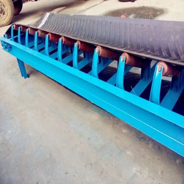 爬坡输送机皮带机 运输角度可达到90° 运行平稳 支持定做图2