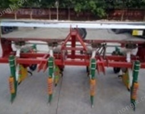 河东雄风2BFM-3A玉米免耕施肥播种机