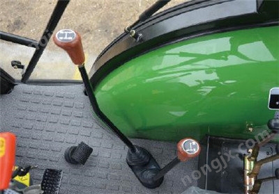 中联耕王RK804轮式拖拉机