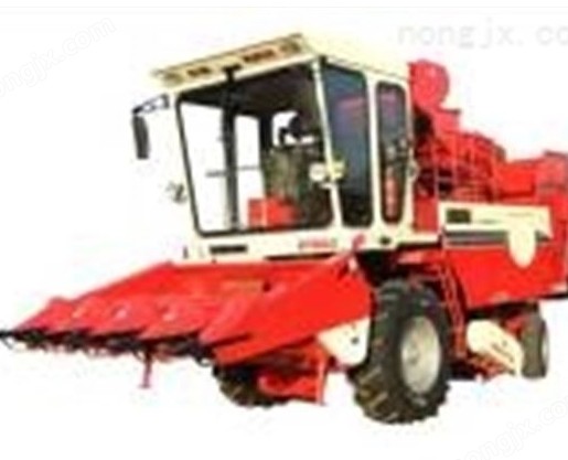 富路4YZ-4B摘穗剥皮型自走式玉米收获机