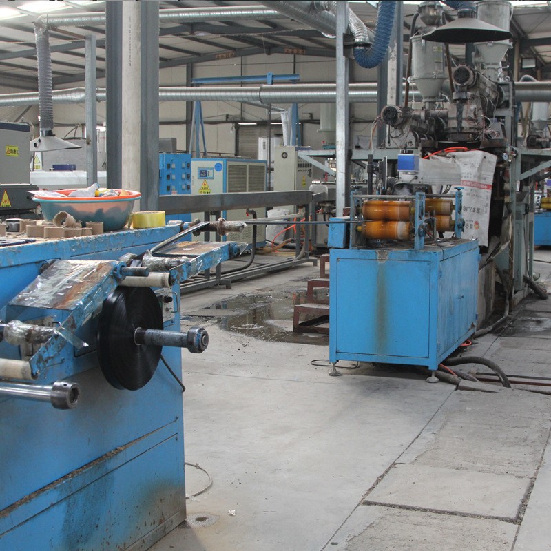 工厂直供农田灌溉微喷带带孔水带喷带3孔5孔7孔9孔微喷带图3