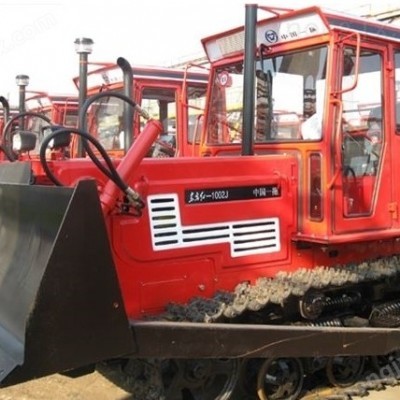 履带式拖拉机图4