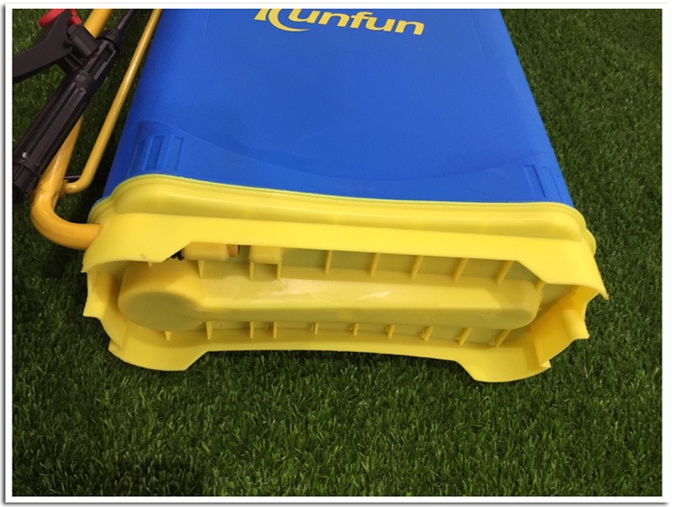 凯锋16L背负式手动喷雾器打药机农用家用喷果树打农药防疫消毒图4