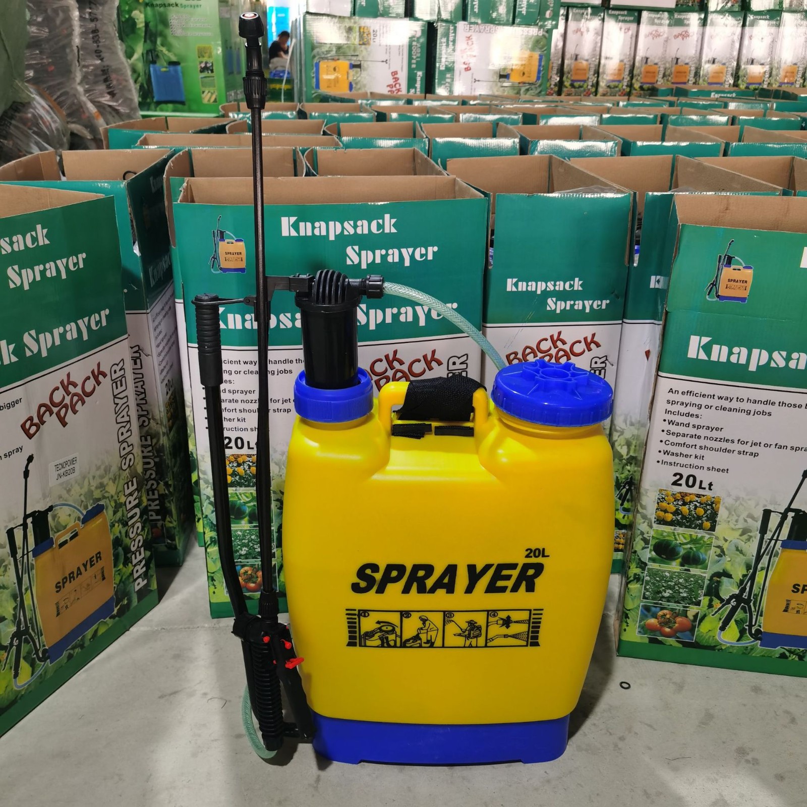 手动喷雾器20LPE家用背负式除草用农药机 喷雾器图3