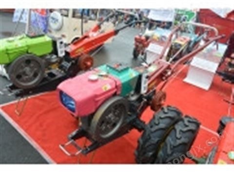 白龙101B-3型手扶拖拉机图4