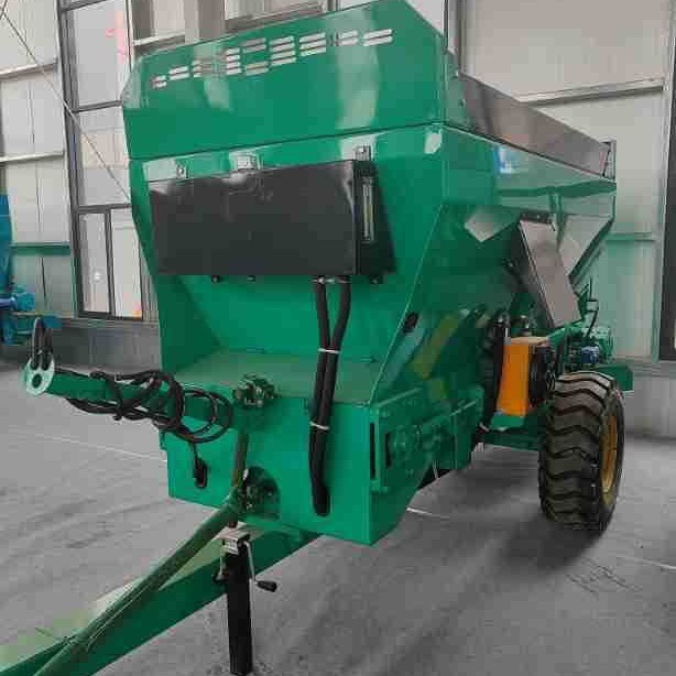 牵引式撒肥车 全自动多功能干湿颗粒撒粪车 大棚果园农用扬粪机图3