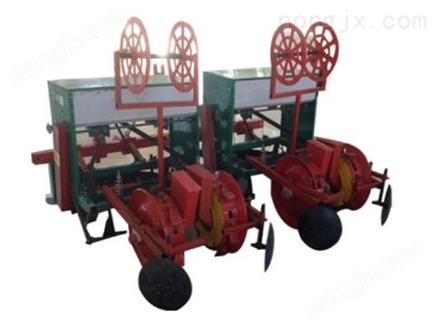 2BDQP-4HB型气吸式精量铺膜点播机图4