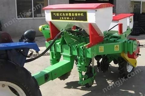 气吸式免耕覆盖播种机图2