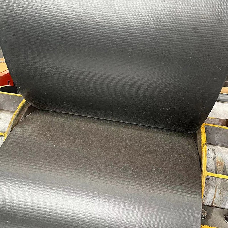 橡胶输送带尼龙传送带矿山采掘工业耐磨高温聚脂阻燃爬坡运输皮带图3