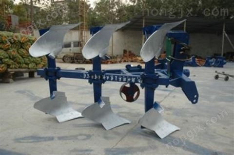 1LF-327液压翻转犁图5