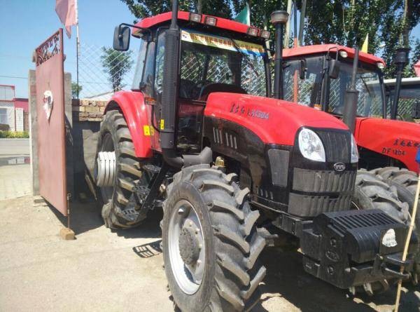 东方红LX1304轮式拖拉机图5