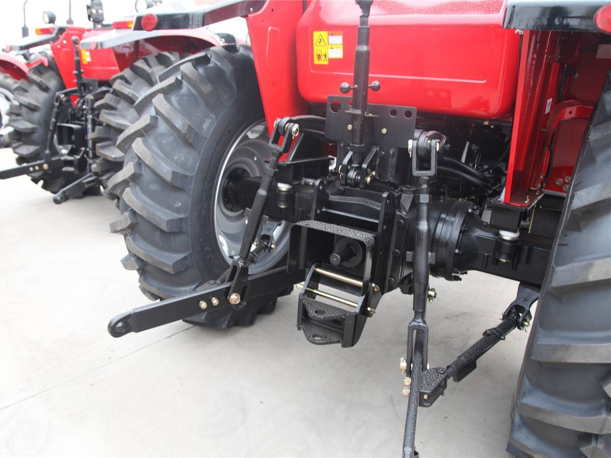 东方红LY1100轮式拖拉机图2