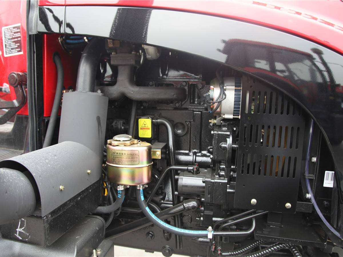 东方红LY1100轮式拖拉机图4