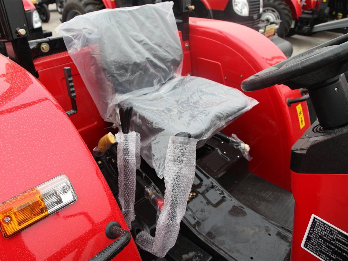 东方红LY1100轮式拖拉机图5