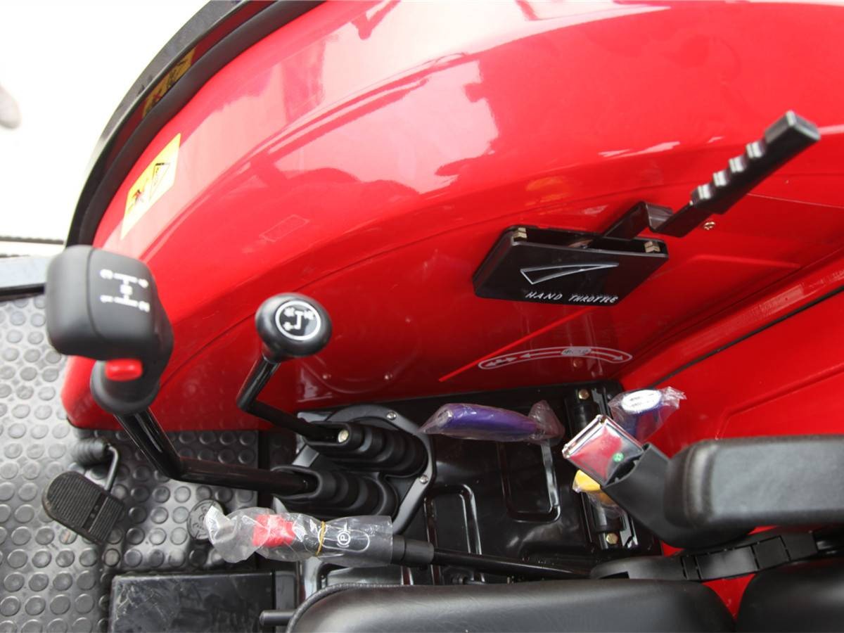 沭河LF904轮式拖拉机图4