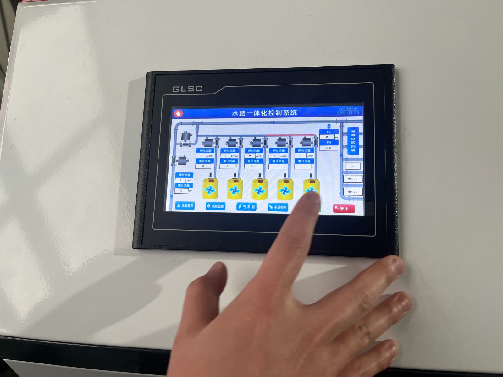 农田大棚灌溉水肥一体机三通道精准灌溉水肥机水肥一体化设备批发厂家草莓蓝莓种植水肥栽培图4