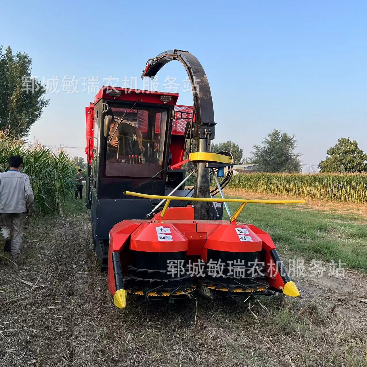 玉米秸秆青储机农用设备全新出售收割压块打包一体机图2