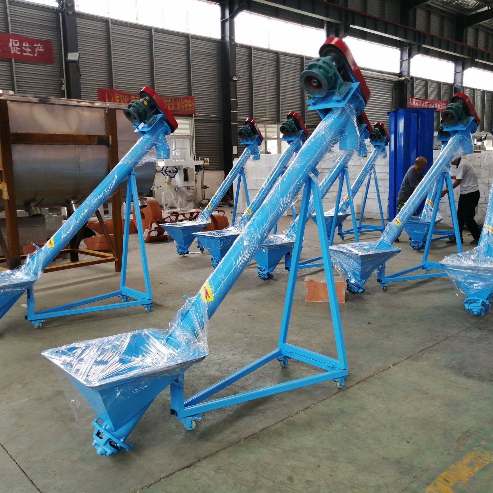 螺旋提升机 干粉物料腻子粉 陶土粉剂水泥提升机 碳钢上料机图2