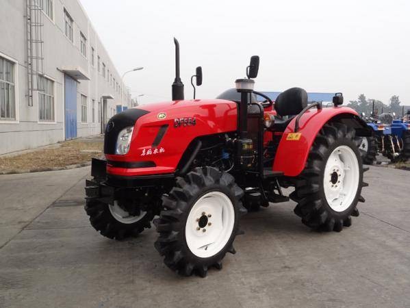 东风554轮式拖拉机
