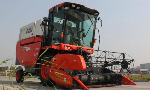 久保田PRO100小麦联合收割机图5