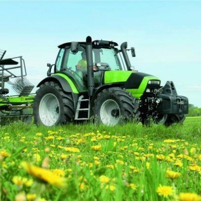 道依茨-法尔DF1604轮式拖拉机