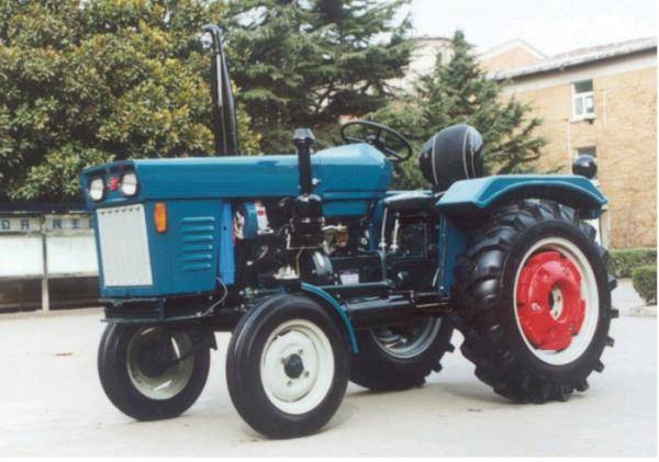 350轮式拖拉机图3