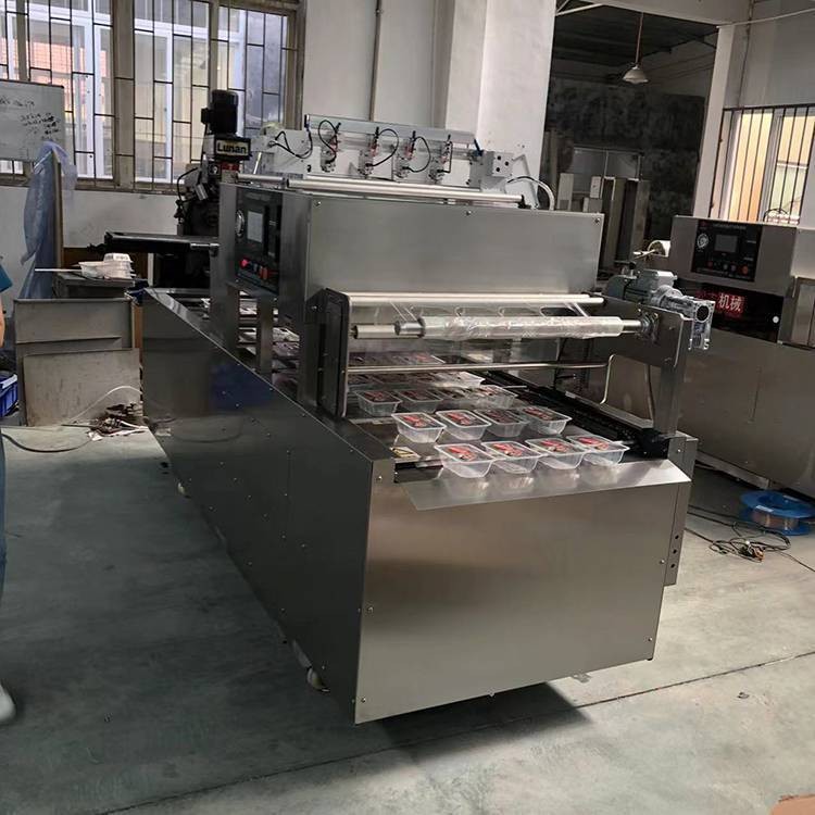 预制菜保鲜真空包装机 碗式连续封口机 气调冷鲜肉封盒设备图3