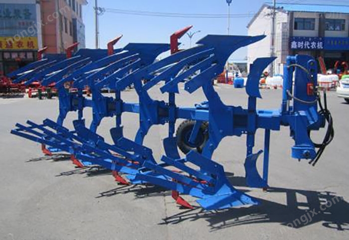 鑫多利1LSZF-445 型复式液压翻转深松犁