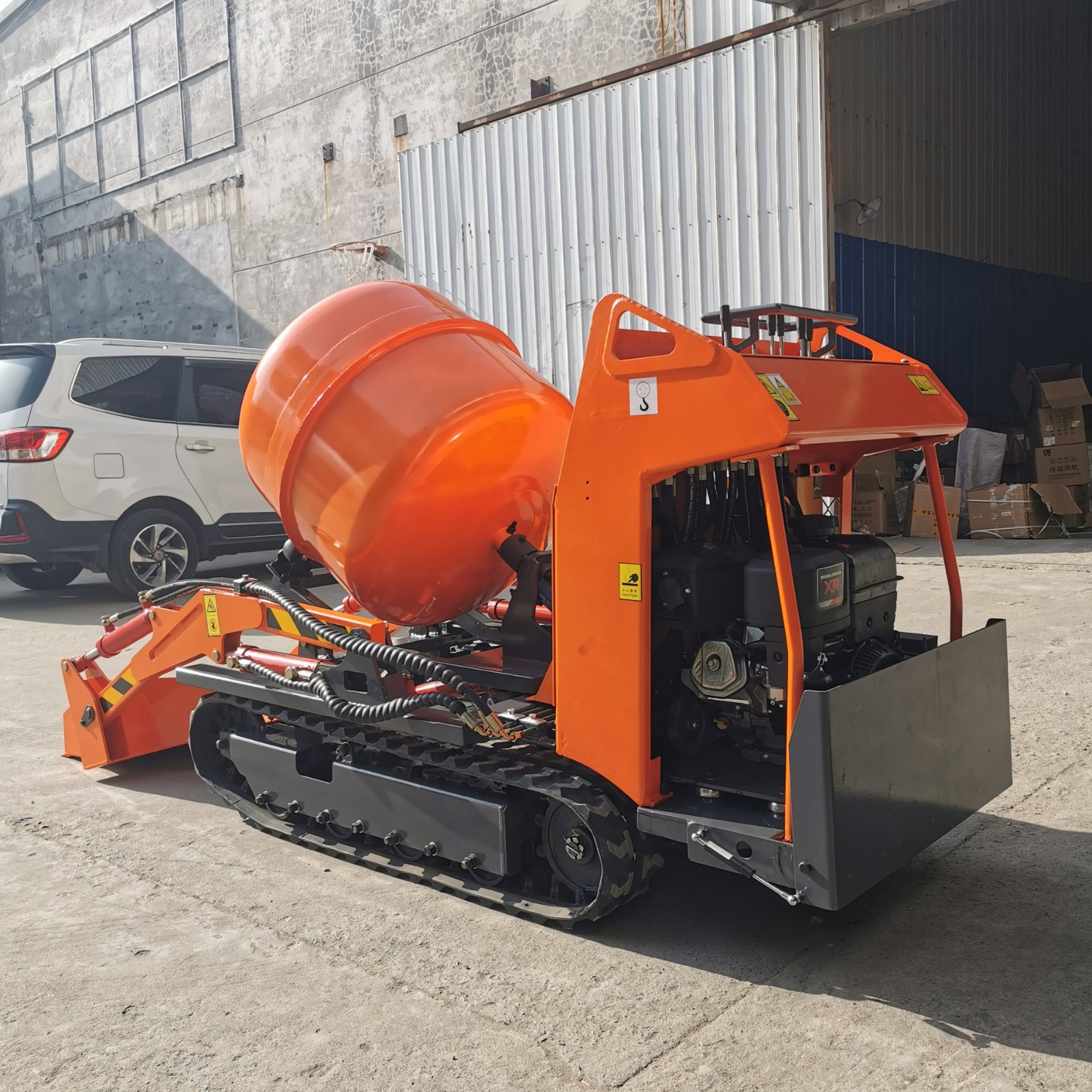 全地形履带混凝土搅拌车柴油款自上料搅拌罐600升水泥搅拌站图2