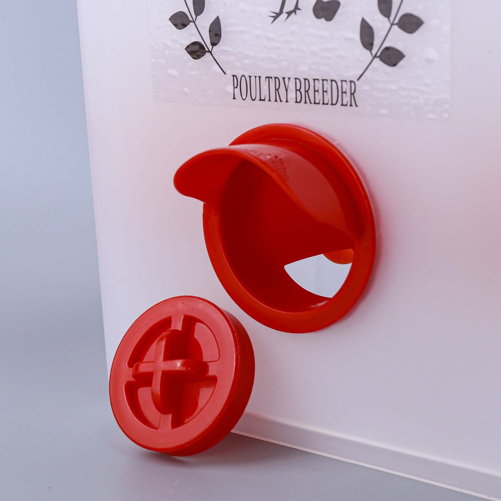 新型自动饮水器鸡鸭鹅下料器喂鸡饲料桶加厚料桶家禽喂水碗喂食器图3