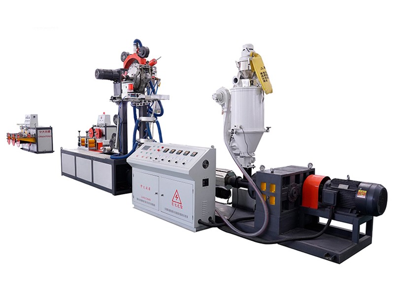 迷宫式滴灌带生产线