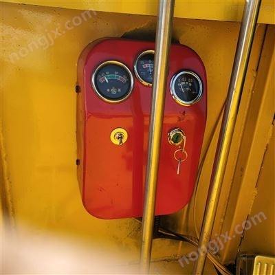 履带运输车山林拉木材用爬山车四不像拖拉机图2