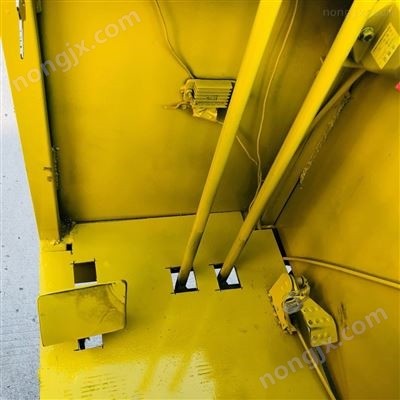 履带运输车山林拉木材用爬山车四不像拖拉机图5