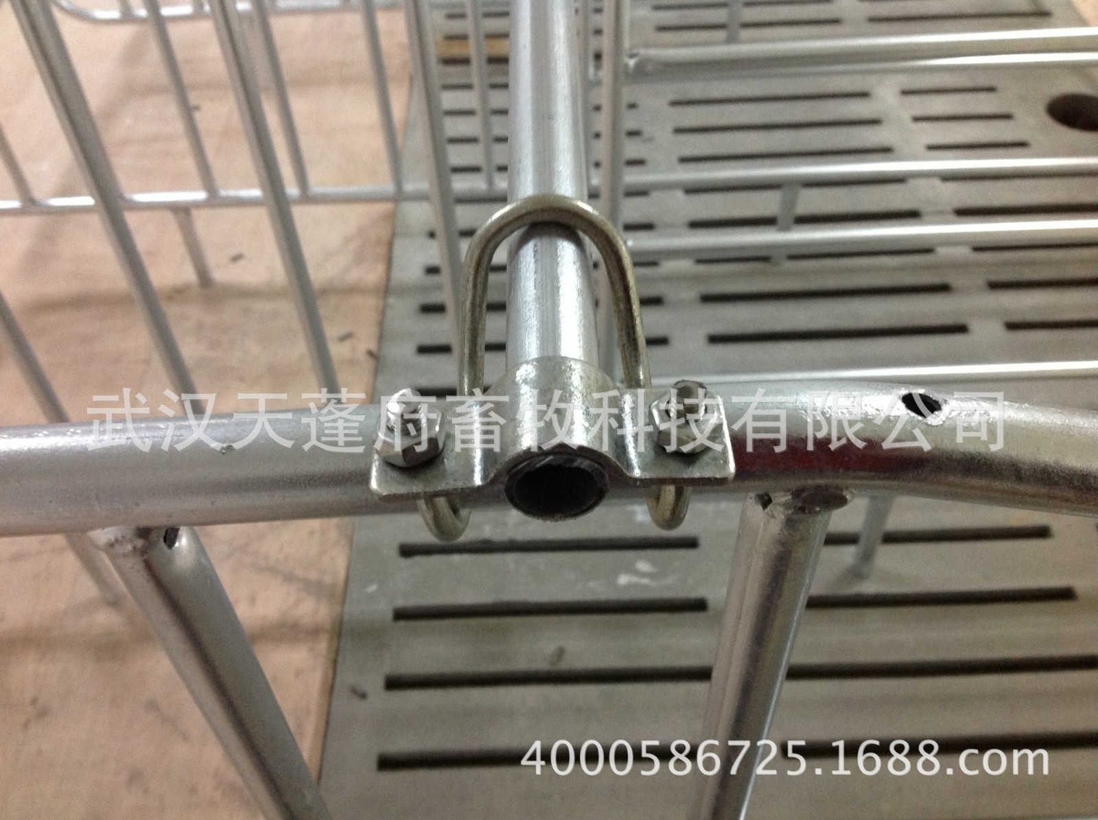 水泥漏缝板地板 带孔水泥漏缝板 漏粪地板 欧式水泥漏缝板图5