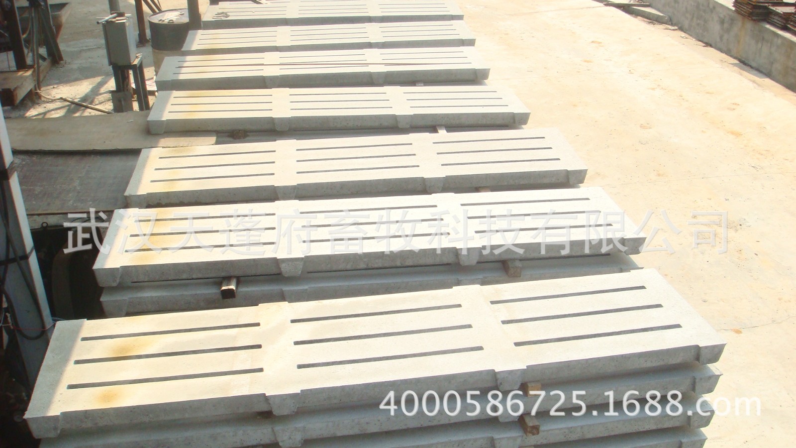 水泥漏缝板地板 带孔水泥漏缝板 漏粪地板 欧式水泥漏缝板图2