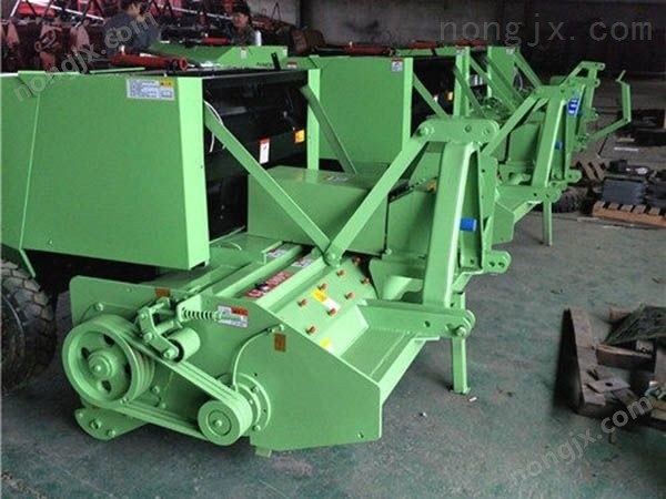 秸秆粉碎打捆机