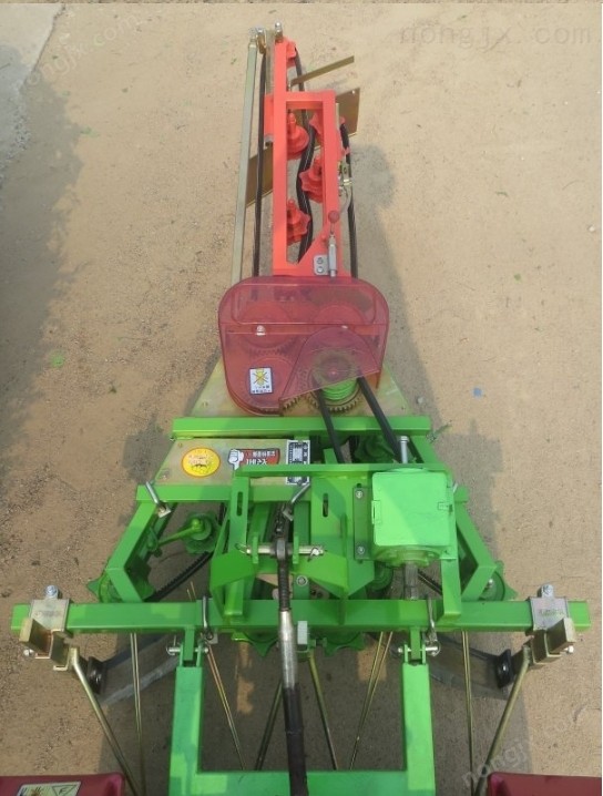 建国牌2H-1花生收获机图2