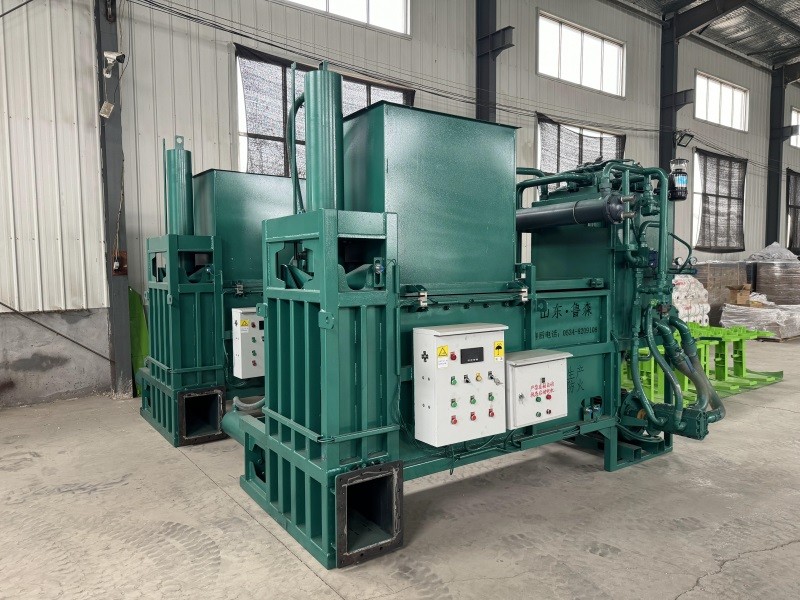 三缸液压方捆机图6