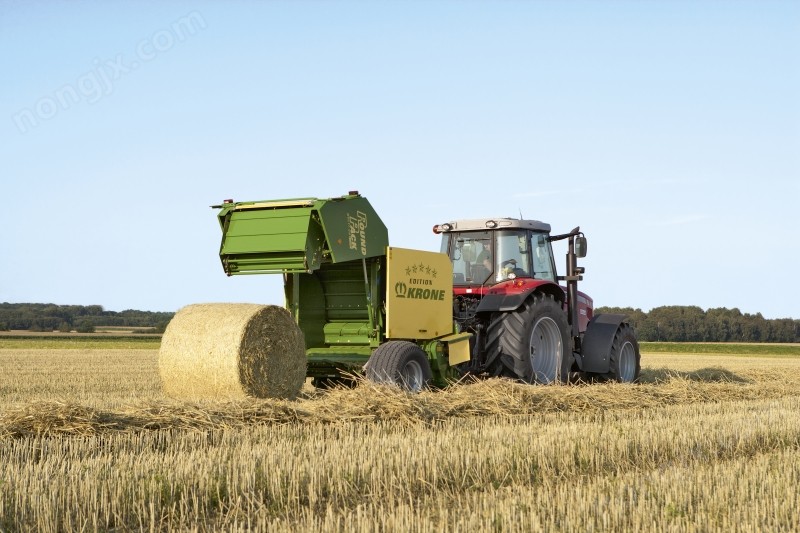 Comprima圆捆捡拾压捆机