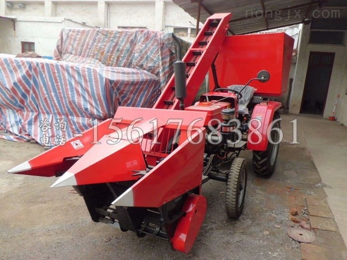 小四轮玉米收割机图2