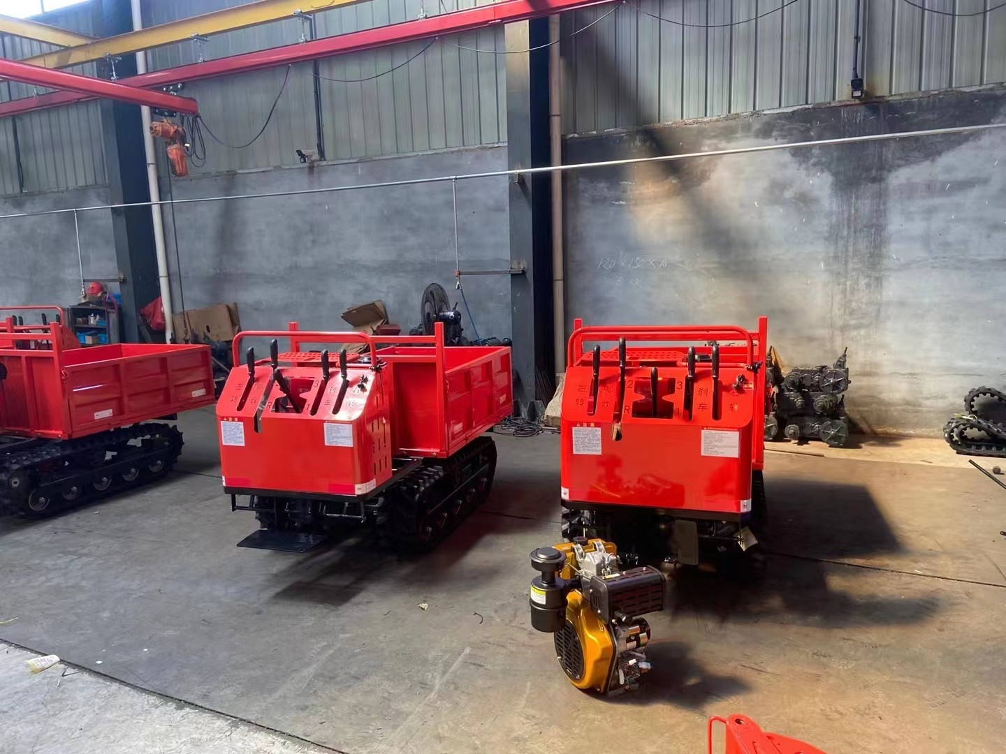 爬山虎果园全地形山地搬运车小型农用搬运拖拉机1.2吨履带运输车（电议）图3