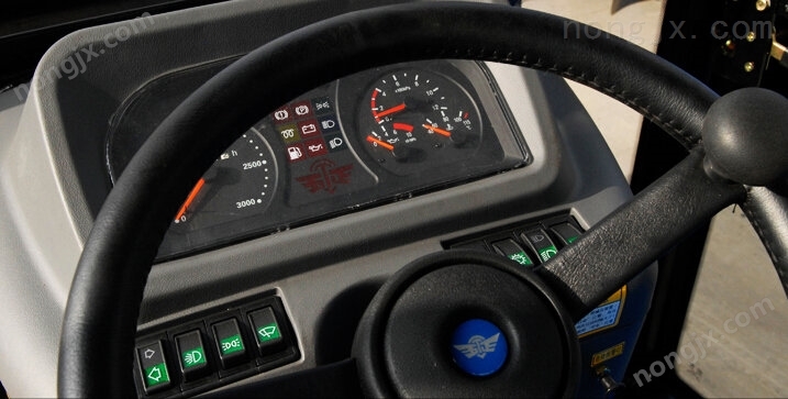 五征纽豹WZ504轮式拖拉机