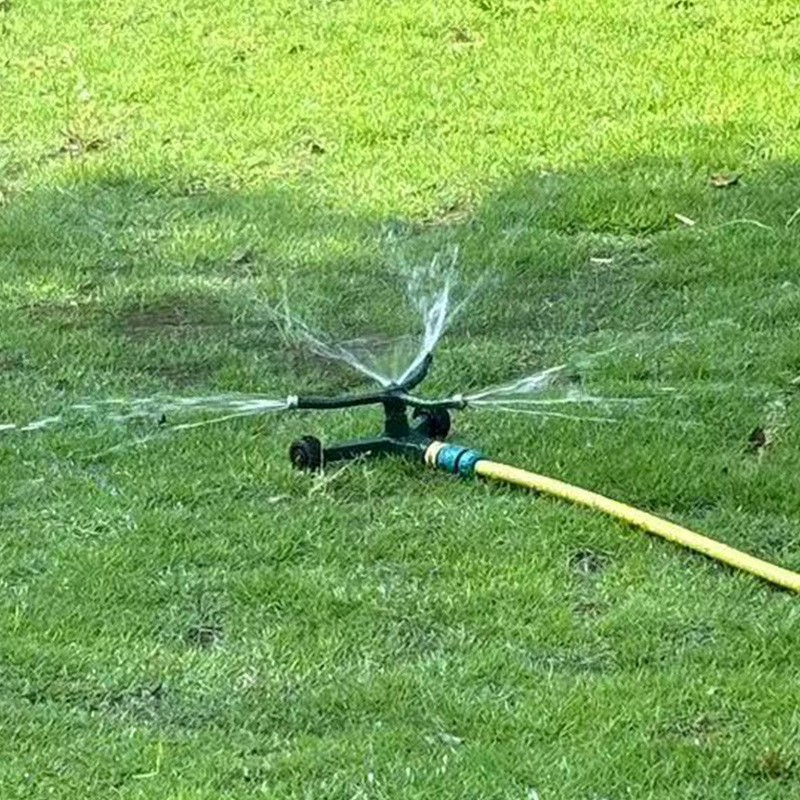 润物灌溉三叉洒水喷头草坪洒水器轮式金属三臂喷水器园艺灌溉喷头图5