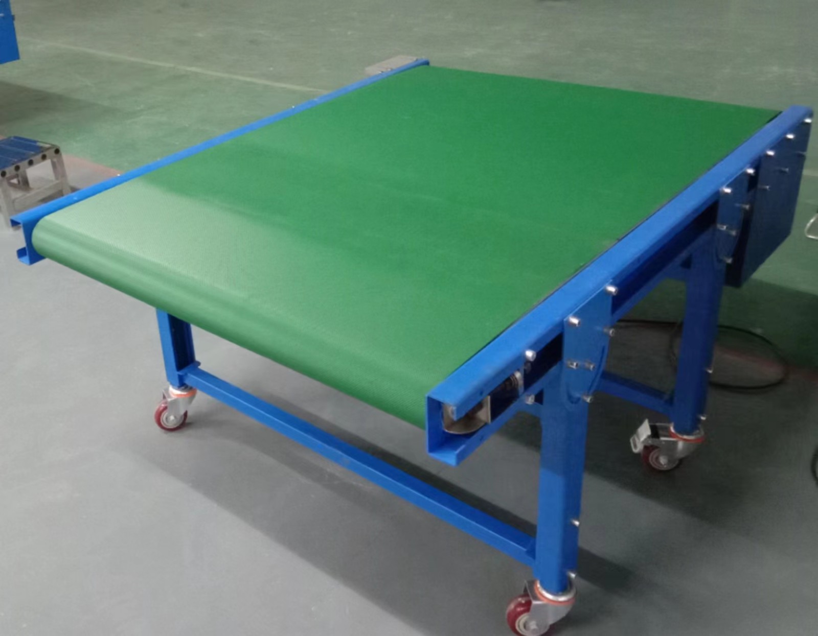 平行式皮带输送线 连续输送机设备 带式传送 大功率动力输送 运行平稳图5