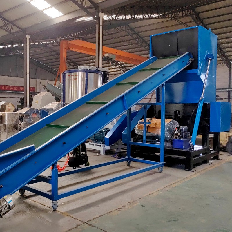 跨境大型破碎机托盘垃圾桶再生碎料机工业用化工蓝桶塑料 粉碎机图2