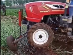 厉害！耕地机原地掉头，就设计的多加了“一条腿”厉害！耕地机原地掉头，就设计的多加了“一条腿”