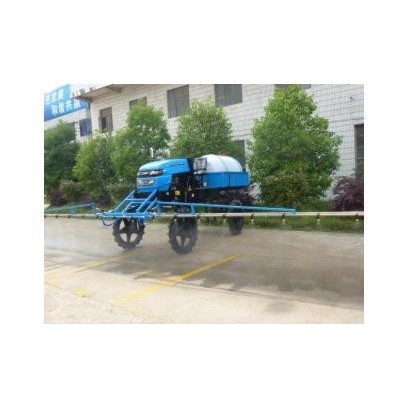 易欣3W-1000自走式喷杆喷雾机图2