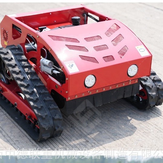 四冲程履带式割草机遥控山坡打草碎草机自走式四驱果园草坪除草图2