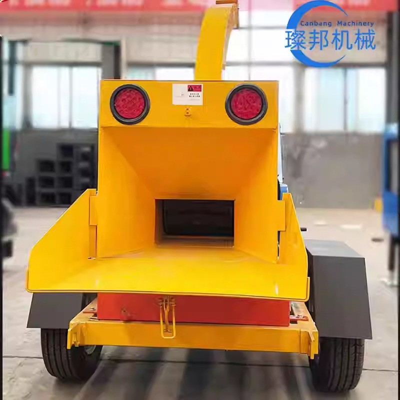 移动式切片木材粉碎机园林自动进料新款秸秆竹子藤条多功能粉碎机图4