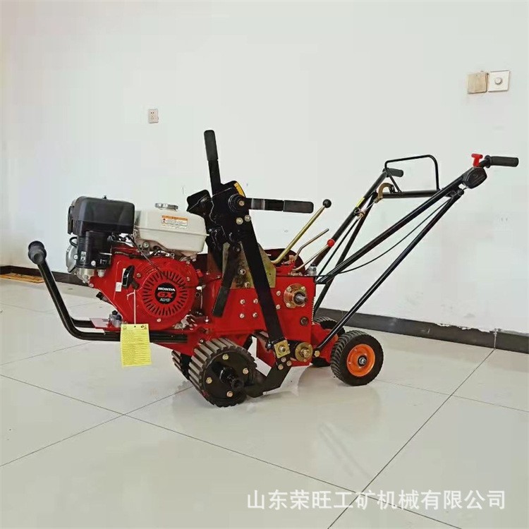 手扶式起草皮机汽油驱动人工草场草坪移植机操场园林多功能铲草机图5